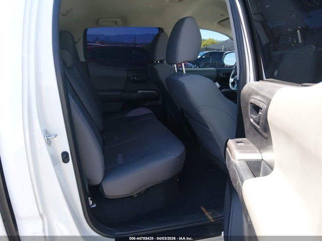 3TMCZ5AN9NM453662 Toyota Tacoma Sr5 V6