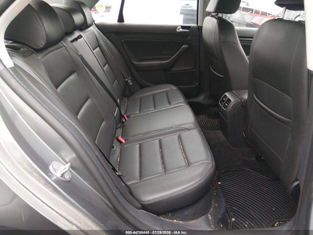Продажа на аукционе авто 2010 Volkswagen Jetta Tdi, vin: 3VWAL7AJ6AM132428, номер лота: 44788445