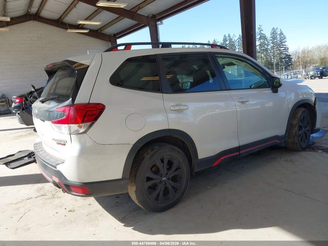 2021 SUBARU FORESTER JF2SKARC0MH409226 Photo 3