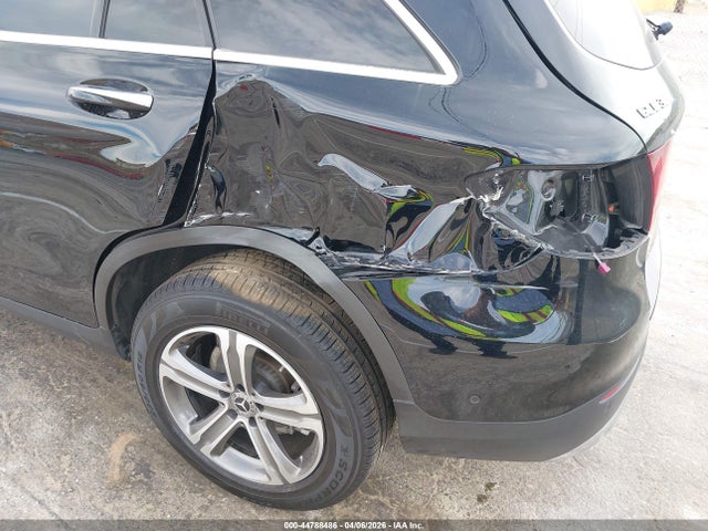 W1N0G8DB6NV380311 Mercedes-Benz Glc 300 Suv