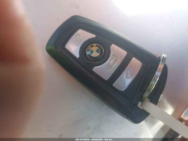 2011 BMW 528I WBAFR1C56BC737151 Photo 10