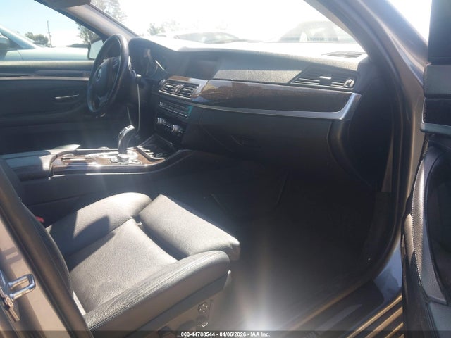 2011 BMW 528I WBAFR1C56BC737151 Photo 4