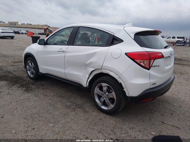Honda HR-V LX 2017 3CZRU5H34HM705040 Image 3
