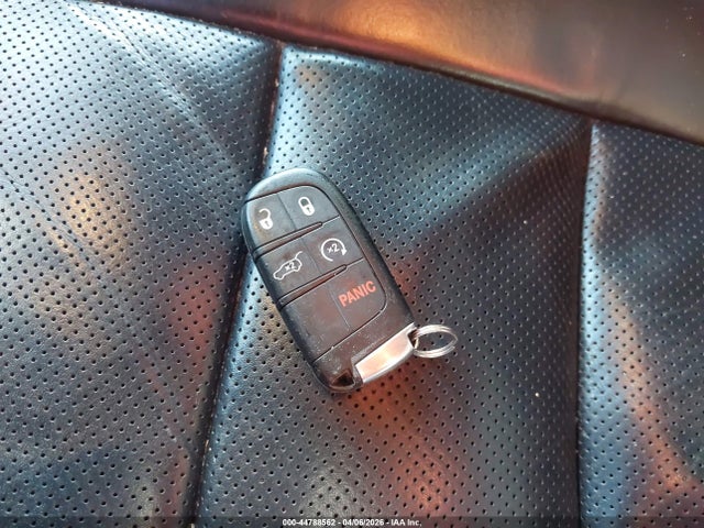 44788562 :رقم المزاد ، 1C4RJFCG1FC919643 vin ، 2015 Jeep Grand Cherokee Overland مزاد بيع