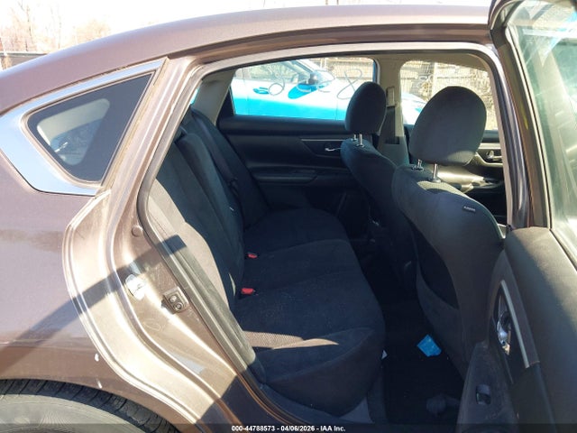 44788573 :رقم المزاد ، 1N4AL3AP7FC428556 vin ، 2015 Nissan Altima 2.5/2.5 S/2.5 Sl/2.5 Sv مزاد بيع