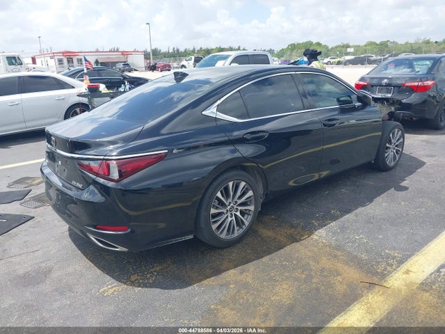 2021 Lexus Es 350 მანქანა იყიდება აუქციონზე, vin: 58ADZ1B16MU096383, აუქციონის ნომერი: 44788586