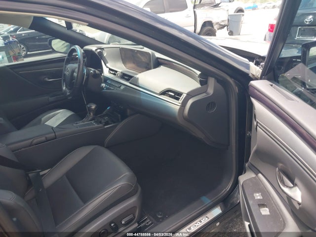 2021 Lexus Es 350 მანქანა იყიდება აუქციონზე, vin: 58ADZ1B16MU096383, აუქციონის ნომერი: 44788586