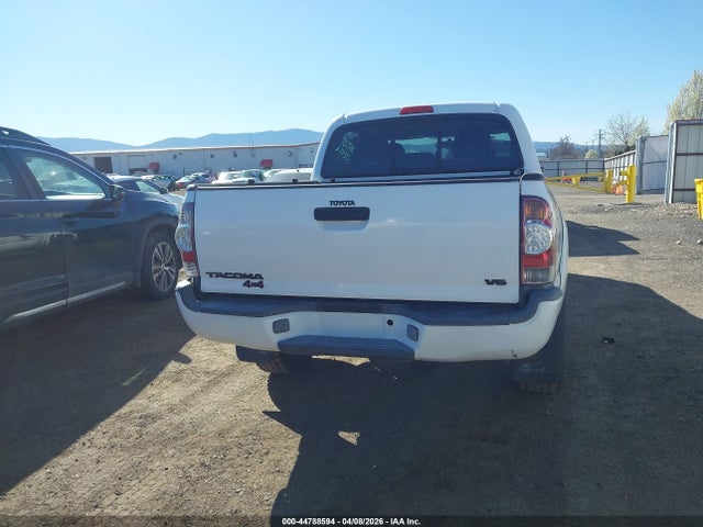 Aukcja sprzedaży 2015 Toyota Tacoma Trd Pro, vin: 5TFLU4EN1FX123528, numer aukcji: 44788594