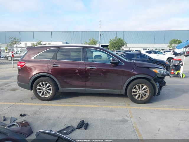 5XYPG4A50GG073336 KIA Sorento 3.3l Lx