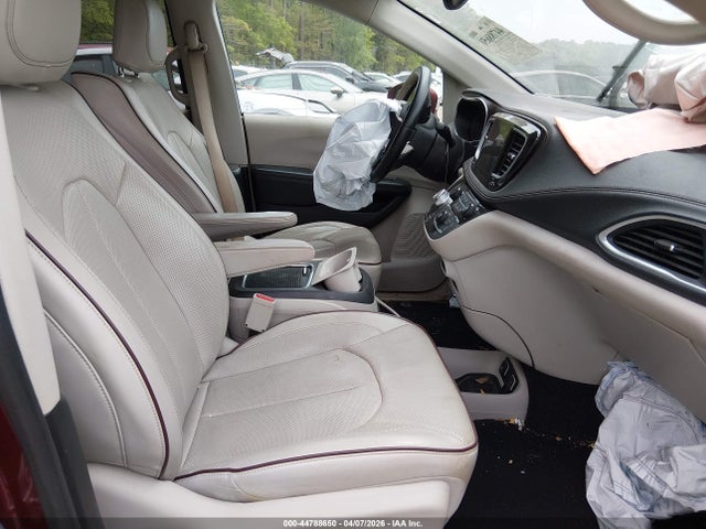 2018 Chrysler Pacifica Limited მანქანა იყიდება აუქციონზე, vin: 2C4RC1GG3JR100155, აუქციონის ნომერი: 44788650