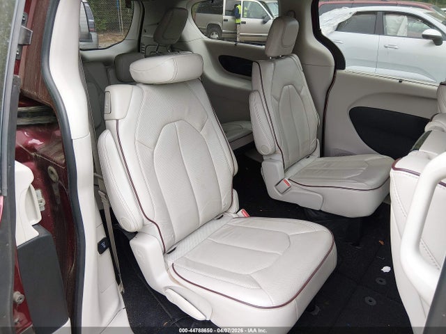 2018 Chrysler Pacifica Limited მანქანა იყიდება აუქციონზე, vin: 2C4RC1GG3JR100155, აუქციონის ნომერი: 44788650