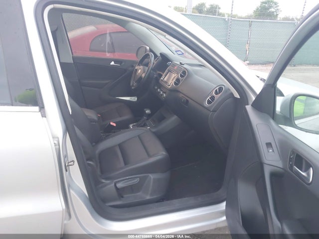 Продаж на аукціоні авто 2010 Volkswagen Tiguan Wolfsburg Edition, vin: WVGAV7AX8AW514621, номер лоту: 44788665