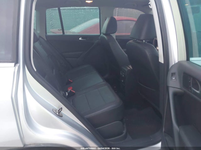 Продаж на аукціоні авто 2010 Volkswagen Tiguan Wolfsburg Edition, vin: WVGAV7AX8AW514621, номер лоту: 44788665
