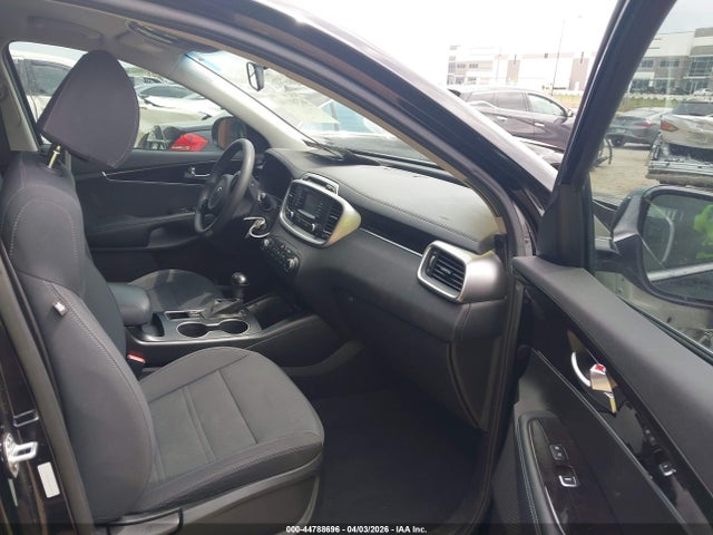 2018 Kia Sorento 2.4l L მანქანა იყიდება აუქციონზე, vin: 5XYPG4A3XJG414134, აუქციონის ნომერი: 44788696