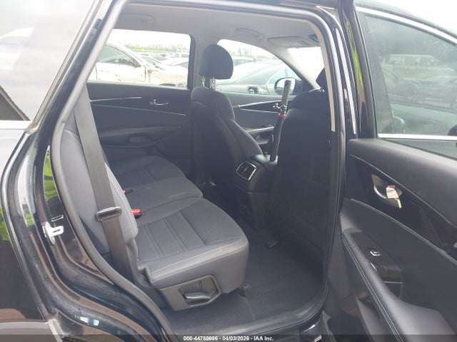 2018 Kia Sorento 2.4l L მანქანა იყიდება აუქციონზე, vin: 5XYPG4A3XJG414134, აუქციონის ნომერი: 44788696