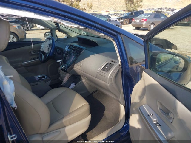 2013 TOYOTA PRIUS V JTDZN3EU5D3239439 Photo 4