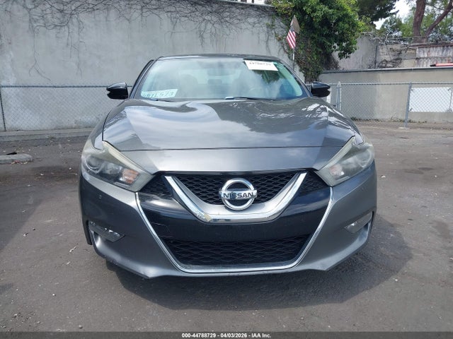 44788729 :رقم المزاد ، 1N4AA6APXHC399189 vin ، 2017 Nissan Maxima 3.5 Sv مزاد بيع