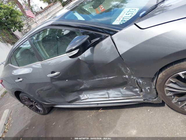 44788729 :رقم المزاد ، 1N4AA6APXHC399189 vin ، 2017 Nissan Maxima 3.5 Sv مزاد بيع