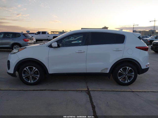 Продажа на аукционе авто 2017 Kia Sportage Lx, vin: KNDPM3AC3H7145095, номер лота: 44788743