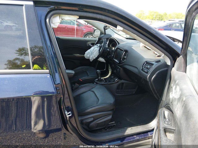 44788793 :رقم المزاد ، 3C4NJDCB1MT570105 vin ، 2021 Jeep Compass Limited 4x4 مزاد بيع