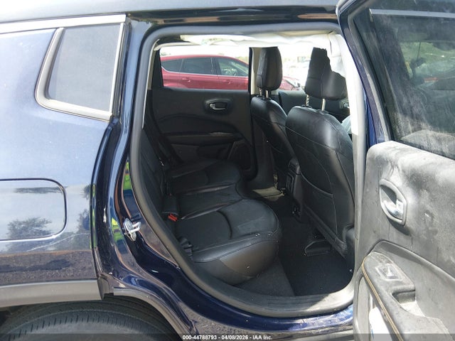 44788793 :رقم المزاد ، 3C4NJDCB1MT570105 vin ، 2021 Jeep Compass Limited 4x4 مزاد بيع