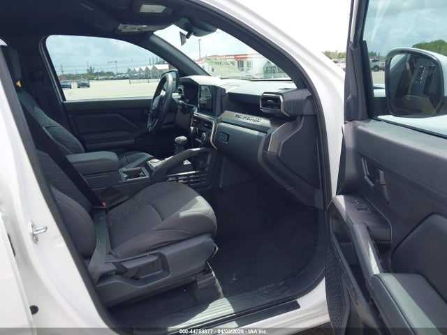 2025 Toyota Tacoma Sr5 მანქანა იყიდება აუქციონზე, vin: 3TMKB5FN5SM042134, აუქციონის ნომერი: 44788877
