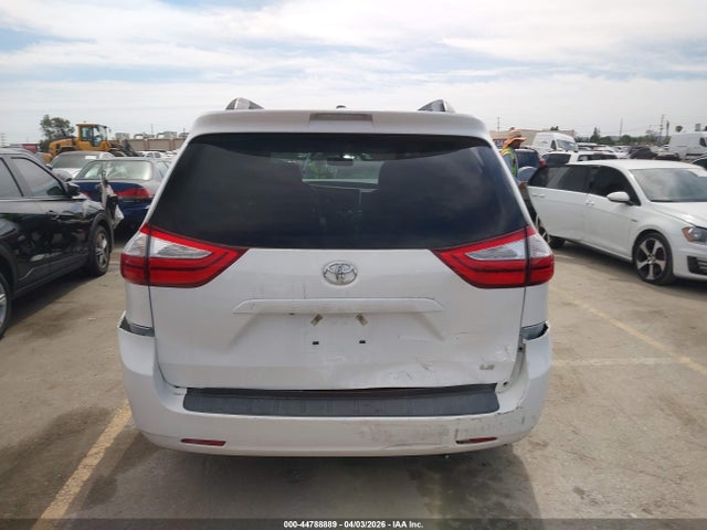 5TDKK3DC4GS719008 Toyota Sienna Le 8 Passenger