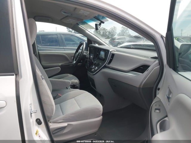 5TDKK3DC4GS719008 Toyota Sienna Le 8 Passenger