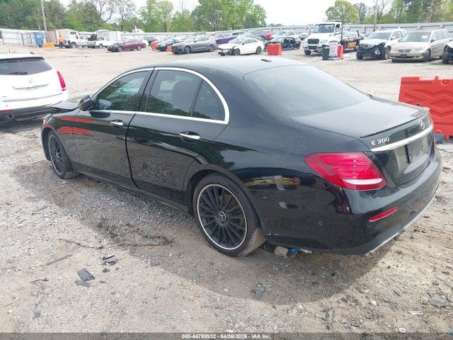44788932 :رقم المزاد ، WDDZF4JB4HA038629 vin ، 2017 Mercedes-benz E 300 مزاد بيع