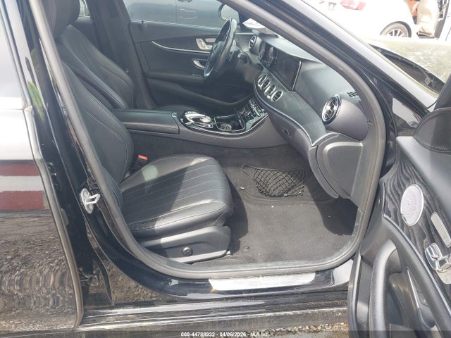 44788932 :رقم المزاد ، WDDZF4JB4HA038629 vin ، 2017 Mercedes-benz E 300 مزاد بيع