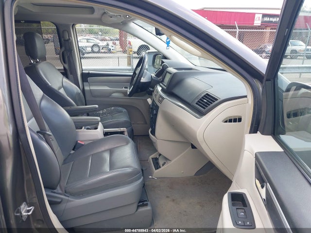 44788943 :رقم المزاد ، 2V4RW5DX9AR295297 vin ، 2010 Volkswagen Routan Sel مزاد بيع