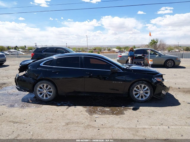 1G1ZD5ST7KF113131 Chevrolet MALIBU LT