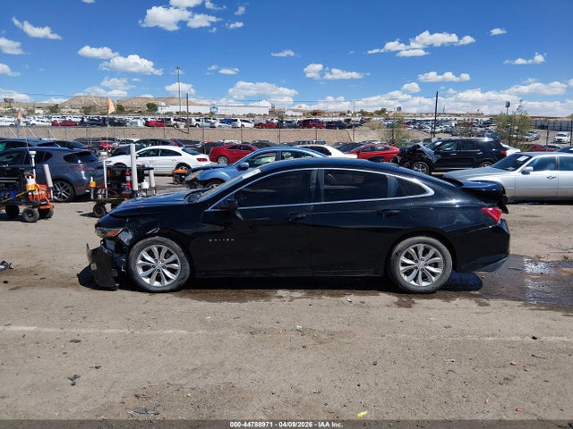 1G1ZD5ST7KF113131 Chevrolet MALIBU LT