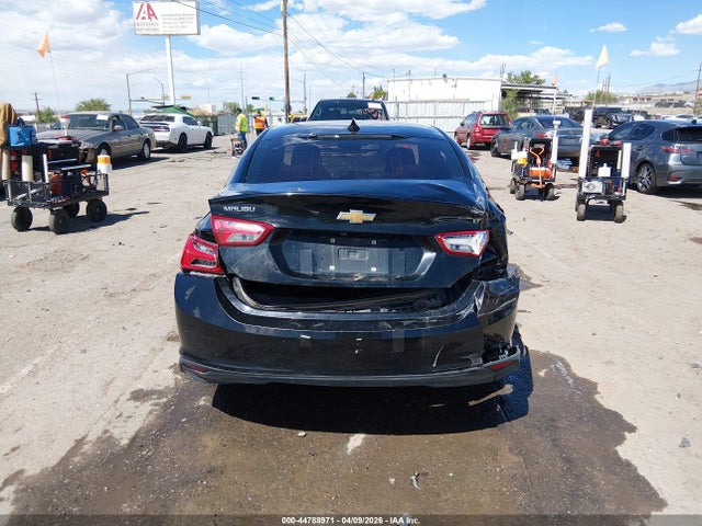 1G1ZD5ST7KF113131 Chevrolet MALIBU LT