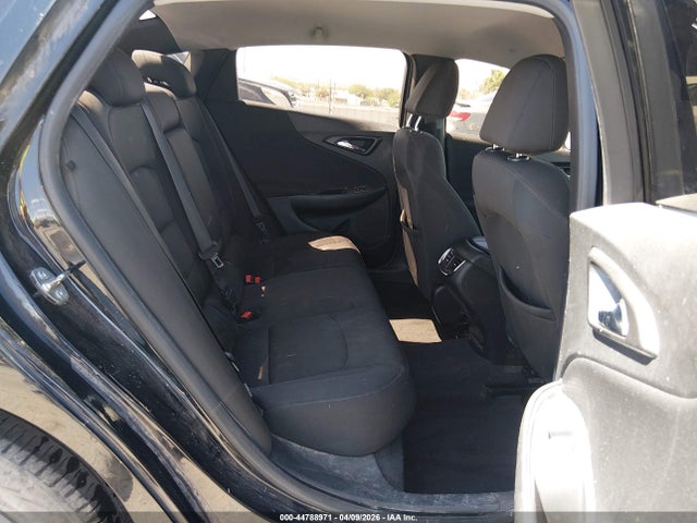 1G1ZD5ST7KF113131 Chevrolet MALIBU LT