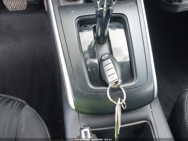 3N1AB7AP8JL645585 Nissan SENTRA SV