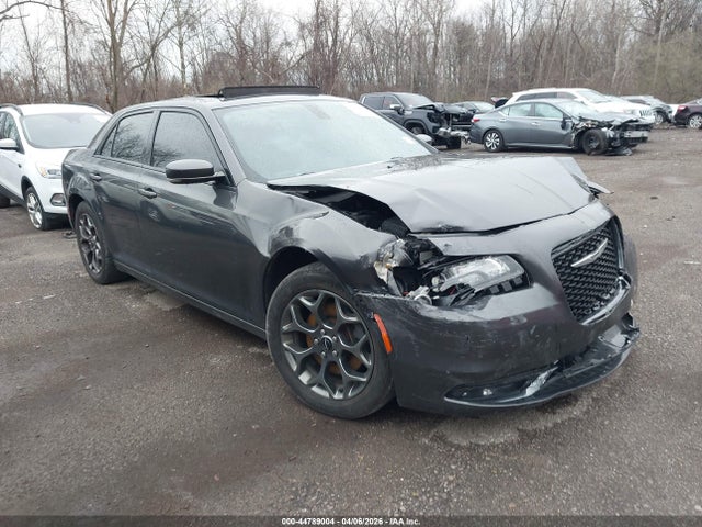 2016 Chrysler 300 300s მანქანა იყიდება აუქციონზე, vin: 2C3CCAGG0GH208595, აუქციონის ნომერი: 44789004