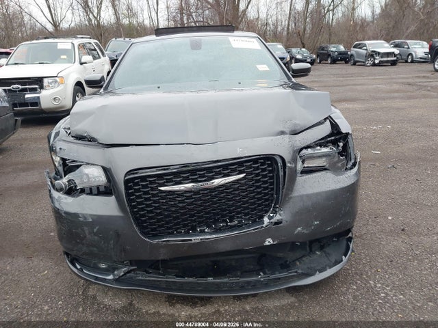 2016 Chrysler 300 300s მანქანა იყიდება აუქციონზე, vin: 2C3CCAGG0GH208595, აუქციონის ნომერი: 44789004