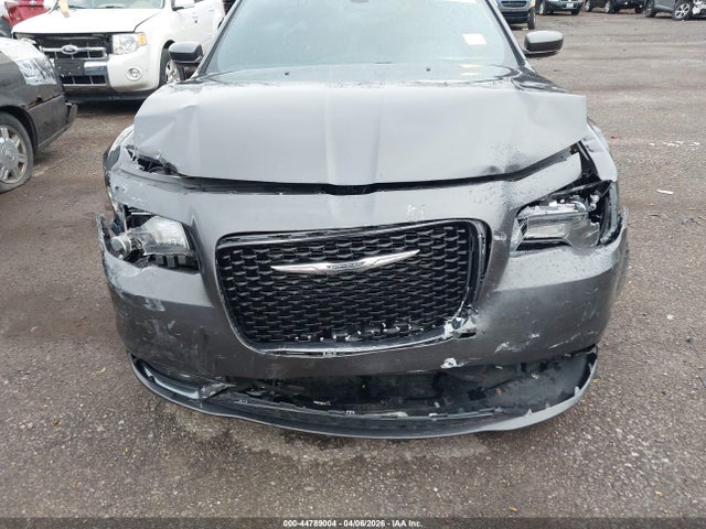 2016 Chrysler 300 300s მანქანა იყიდება აუქციონზე, vin: 2C3CCAGG0GH208595, აუქციონის ნომერი: 44789004