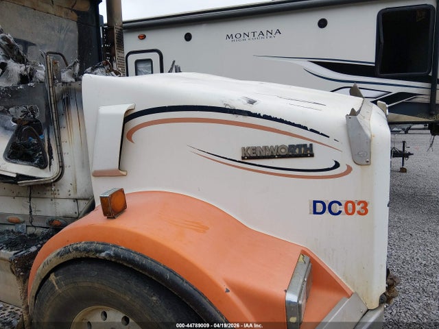 44789009 :رقم المزاد ، 1NKDXUTX88J222805 vin ، 2008 Kenworth Construction T800 مزاد بيع