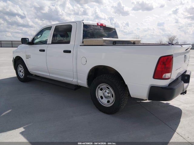 1C6RR7KGXKS679077 RAM 1500 Classic Tradesman 4x4 5&#039;7 Box