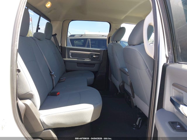 1C6RR6TT7KS520829 RAM 1500 Classic Slt 4x2 6&#039;4 Box