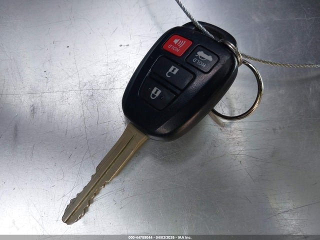 5YFBURHE2EP167541 Toyota COROLLA LE