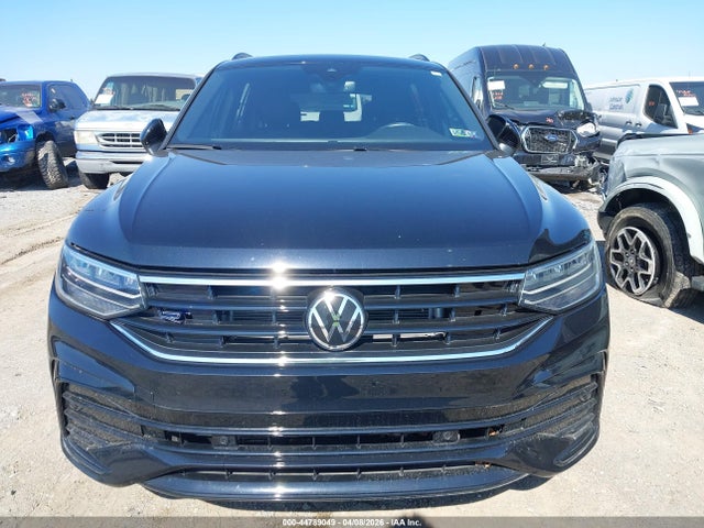 Продаж на аукціоні авто 2023 Volkswagen Tiguan 2.0t Se R-line Black, vin: 3VVCB7AX7PM141216, номер лоту: 44789049