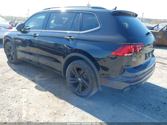 Продаж на аукціоні авто 2023 Volkswagen Tiguan 2.0t Se R-line Black, vin: 3VVCB7AX7PM141216, номер лоту: 44789049