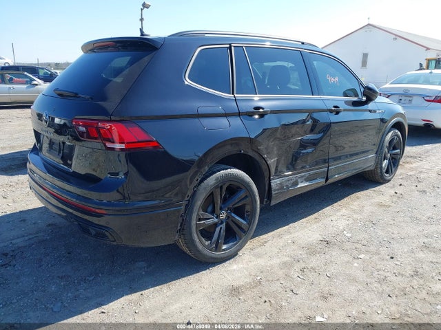 Продаж на аукціоні авто 2023 Volkswagen Tiguan 2.0t Se R-line Black, vin: 3VVCB7AX7PM141216, номер лоту: 44789049