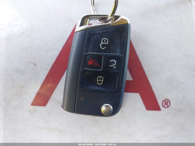 44789063 :رقم المزاد ، 3VV3B7AX0MM001195 vin ، 2021 Volkswagen Tiguan 2.0t Se/2.0t Se R-line Black/2.0t Sel مزاد بيع
