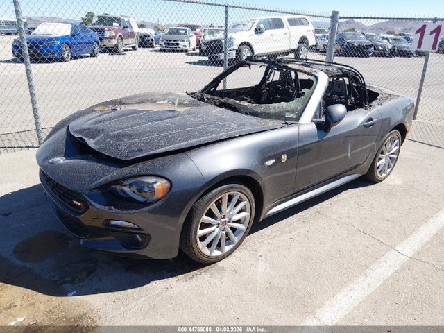 2017 Fiat 124 Spider Lusso მანქანა იყიდება აუქციონზე, vin: JC1NFAEK8H0122375, აუქციონის ნომერი: 44789088