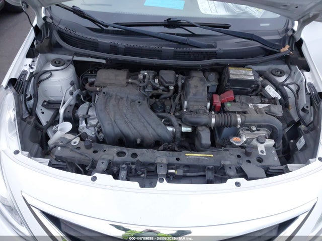 3N1CN7AP6FL878632 Nissan Versa 1.6 Sv