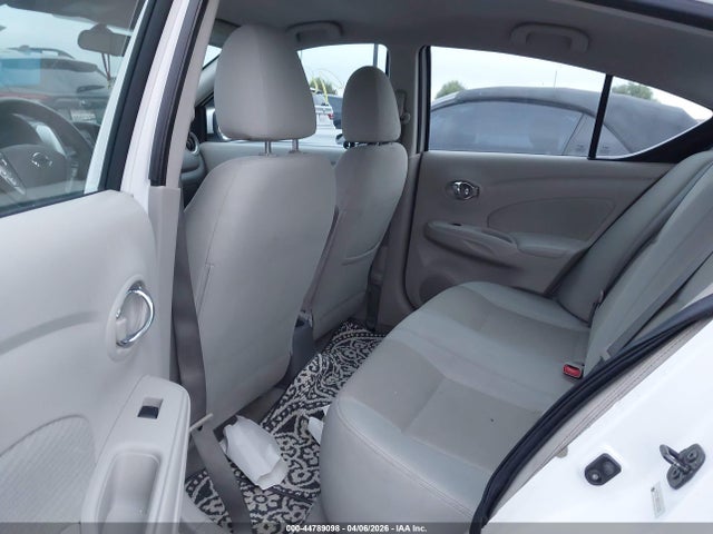 3N1CN7AP6FL878632 Nissan Versa 1.6 Sv